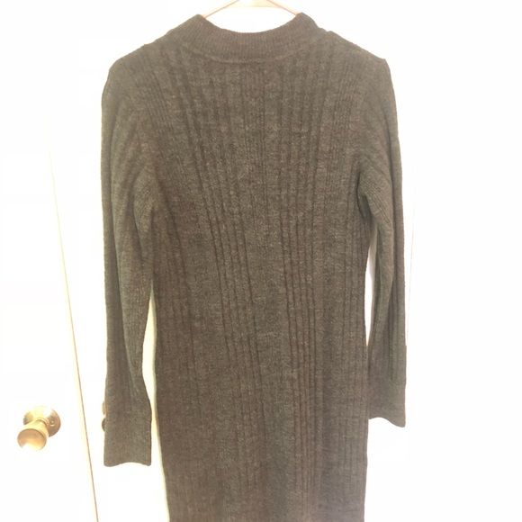 Long grey top - Picture 2 of 2